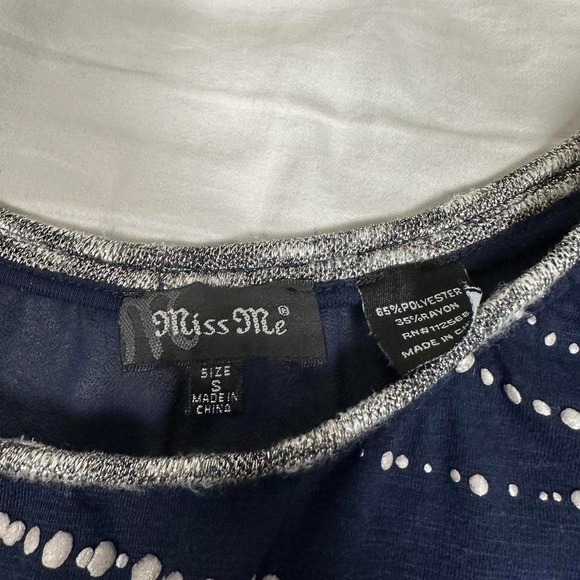 y2k Miss Me navy blue & silver glitter bat wing short sleeve wide neck top - Picture 3 of 6